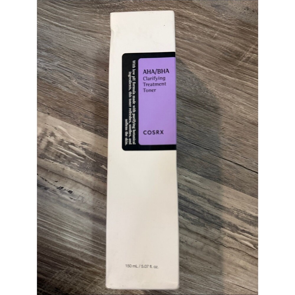 COSRX AHA/BHA Clarifying Treatment Toner - White & Lavender